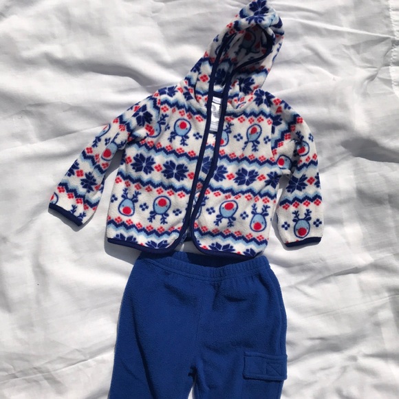 Winter Fleece Set - Picture 2 of 6